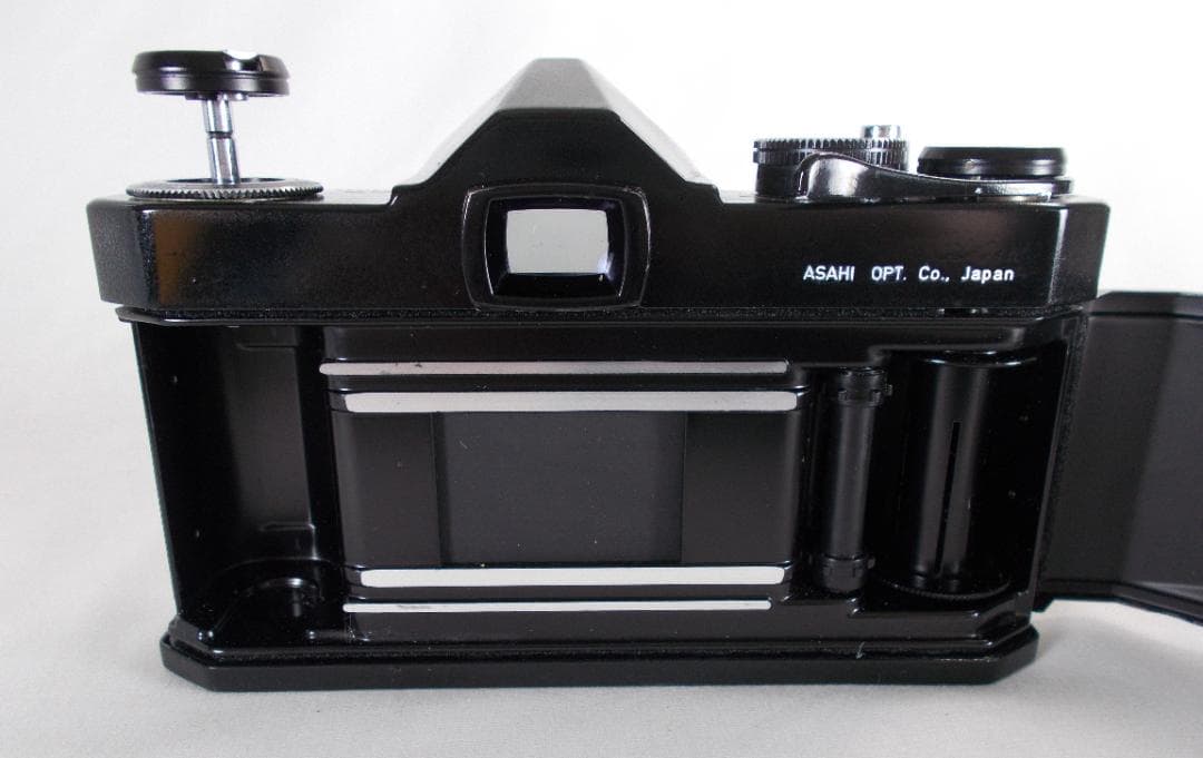 フィルムカメラ 整備済　Pentax SP　+ レンズ f/1.4　V272