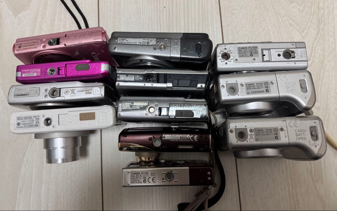 Canon デジタルカメラ 12台セット (未確認) (ジャンク品)