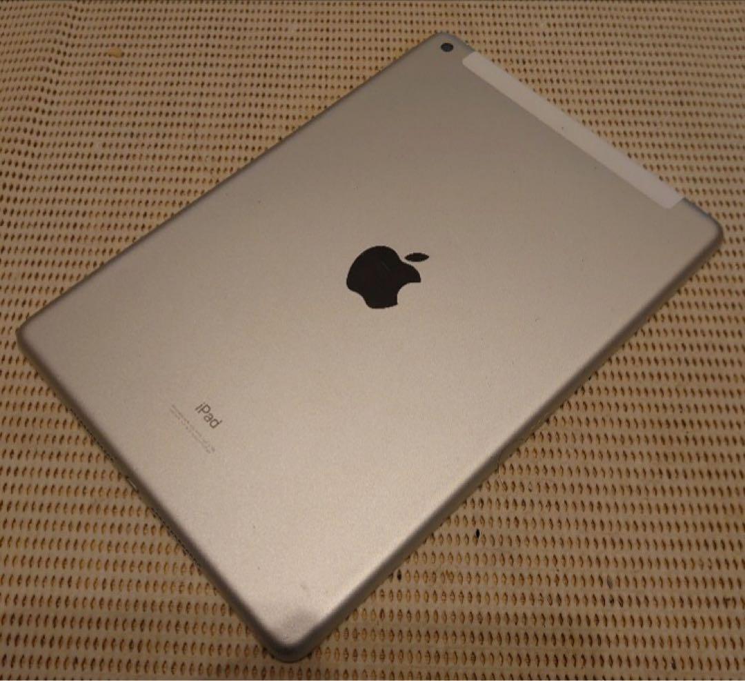 FNXKC動作品SIMフリーiPad第8世代本体128GB送料込ジャンク品