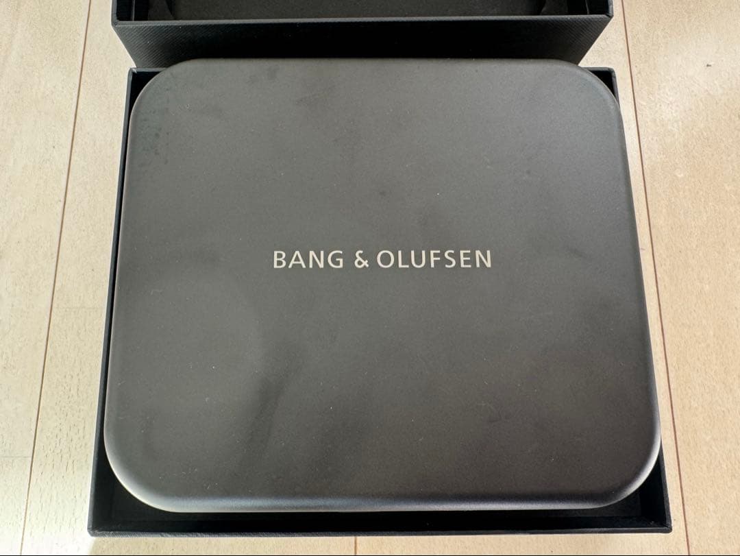 Bang & Olufsen Beoplay H95と 純正キャリングケース