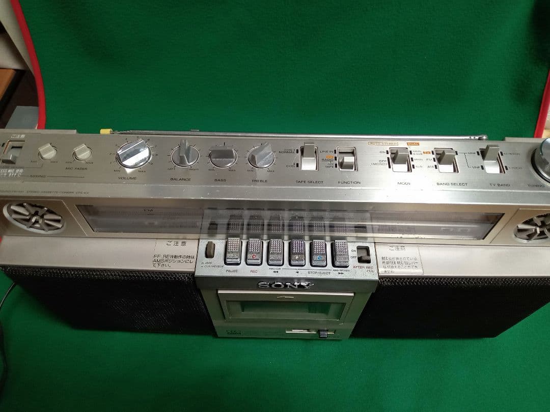 SONY CFS-V3 ラジカセ FM/AMカセットプレーヤー