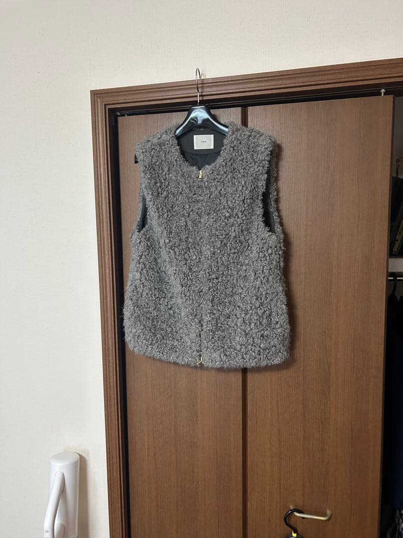 イエナ　フェイクファーベスト　グレー