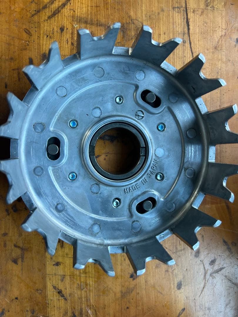 ゼファー400 クラッチハウジング　ダンパー交換済　C1〜