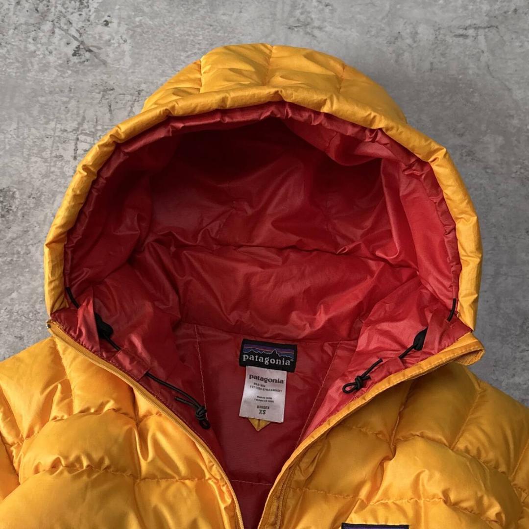 パタゴニア ダウンセーターフーディ プルオーバー アノラック XS イエロー