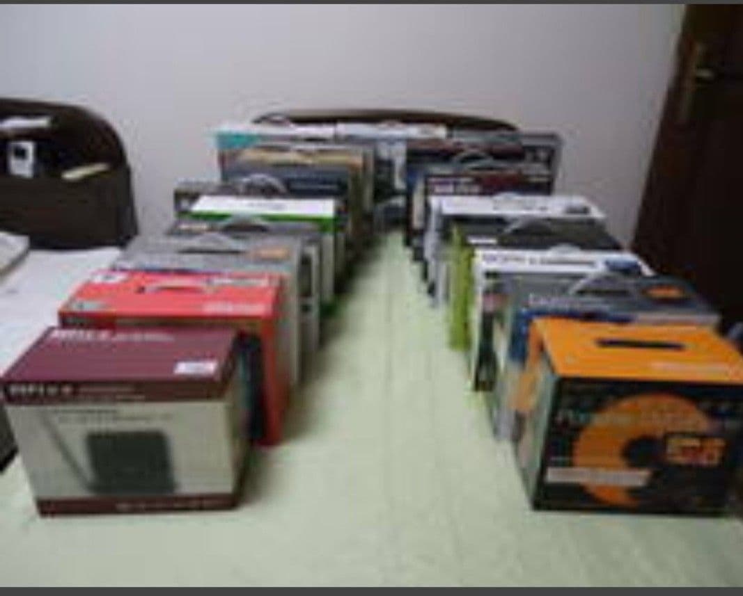 箱開封のみクマザキエイム フルセグ&バッテリー10インチポータルDVDプレーヤー