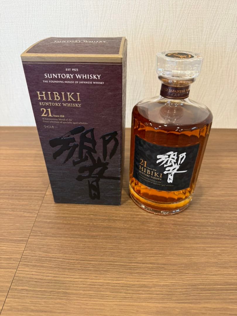 Hibiki 21年 ウイスキー 700ml 箱入り