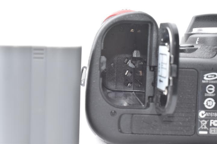 ☆ショット数300回☆ Nikon ニコン D300 ボディ