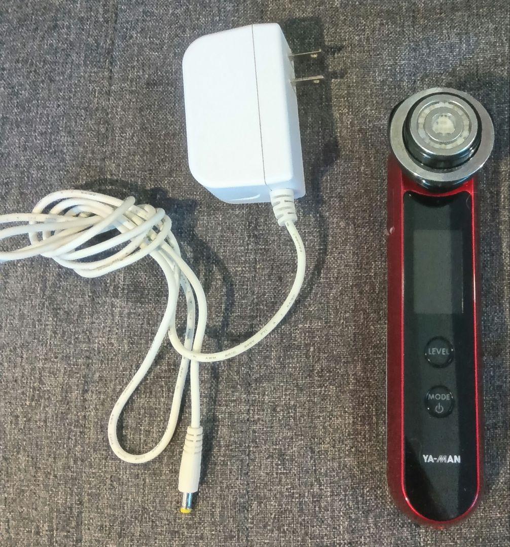 RF ボーテ　フォトプラス　Ruby YA-MAN 美顔器 充電器付き 赤