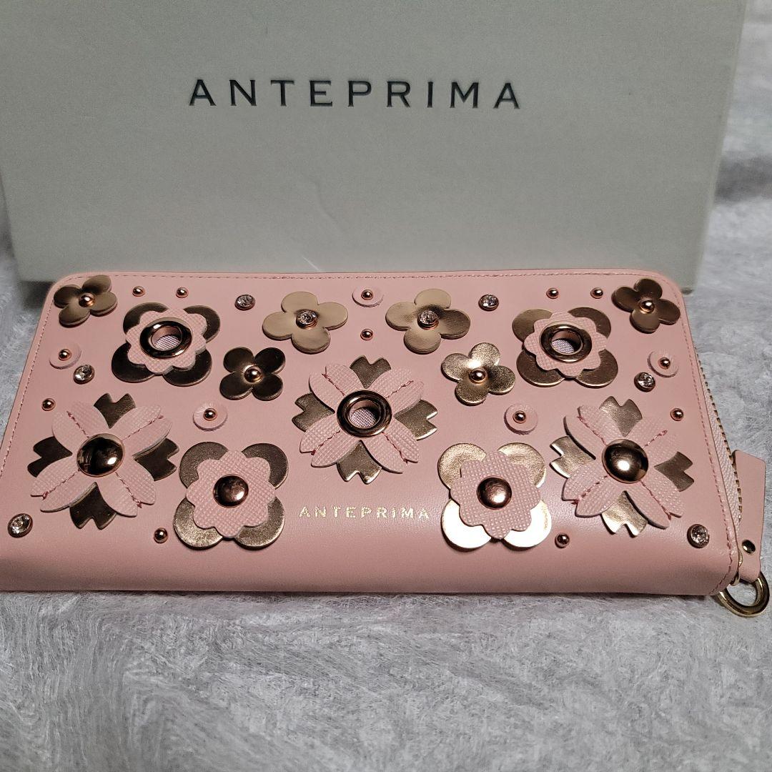 ANTEPRIMA 　新品　フラワーモチーフ 長財布 ピンク