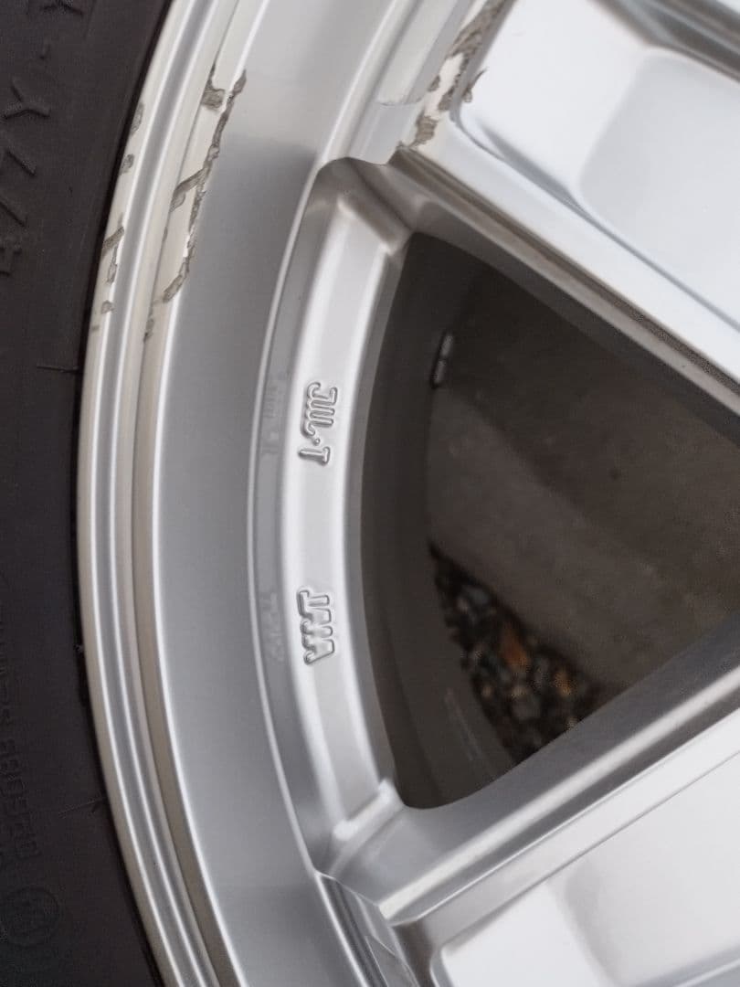 ドログバ ランドクルーザープラド スタッドレス 4本！