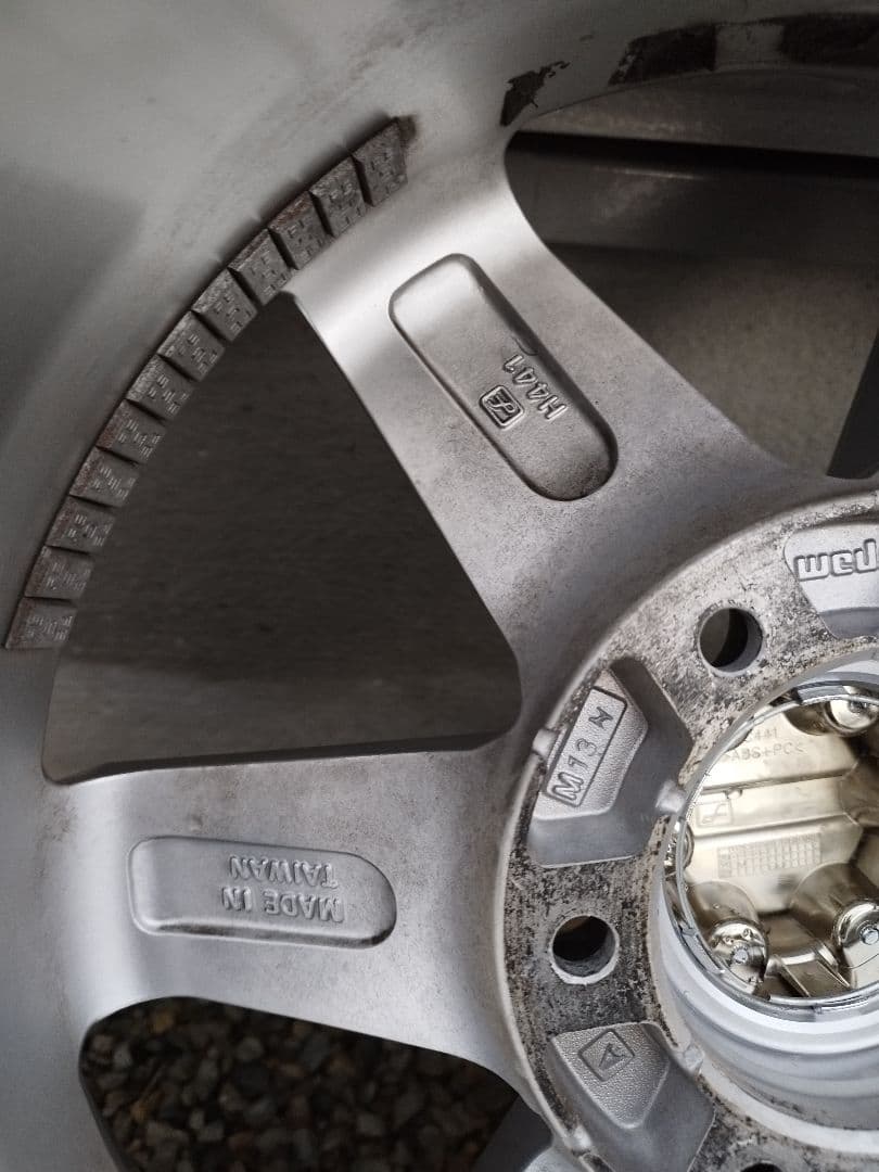 ドログバ ランドクルーザープラド スタッドレス 4本！