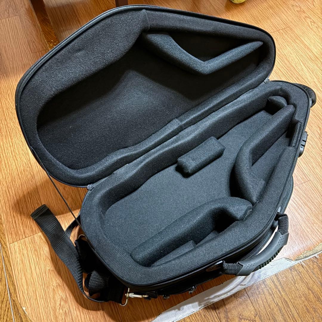 bags アルトサックスケース　ショルダー　ブラック　鍵付き