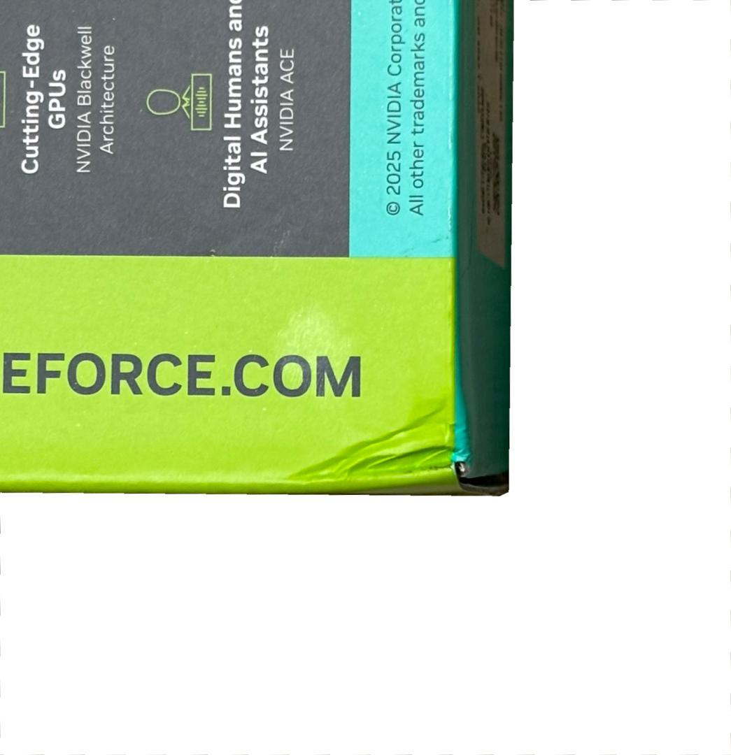 激レア 初音ミク エディション Asus GeForce RTX 5060 Ti