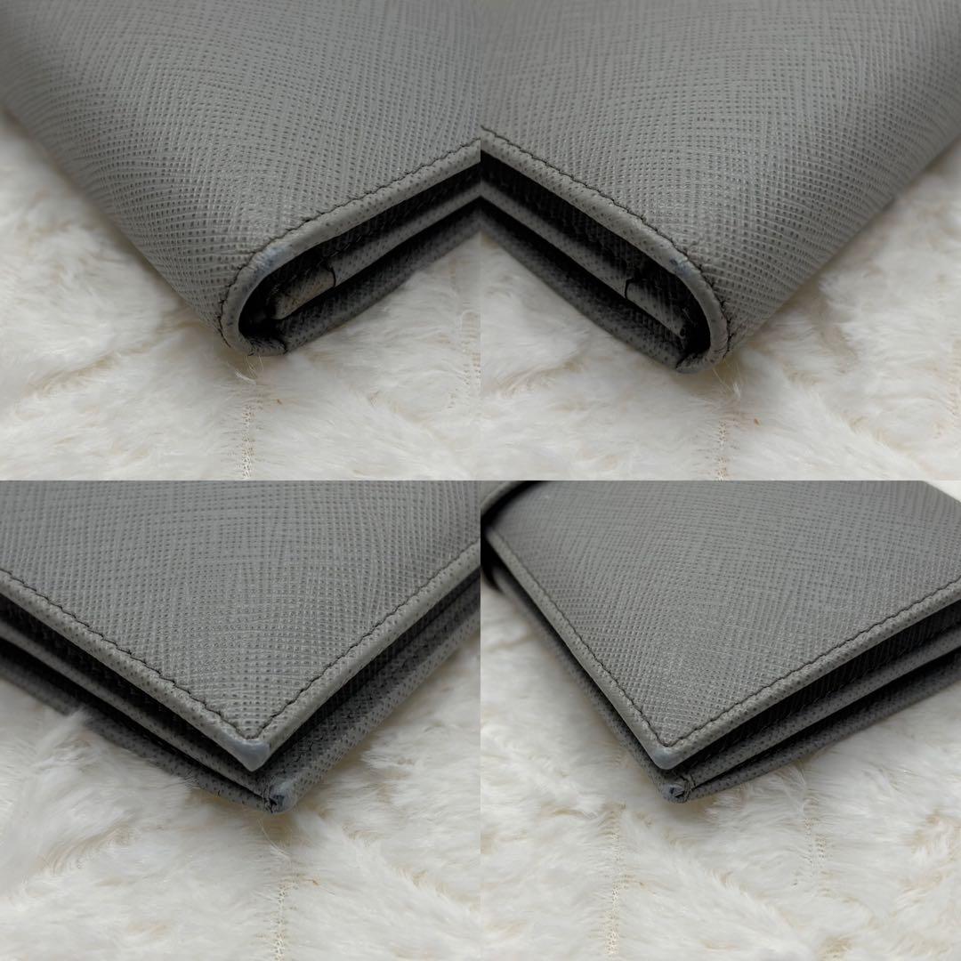 美品　プラダ✨　サフィアーノレザー　長財布　金ロゴ　グレー　ICチップ内蔵