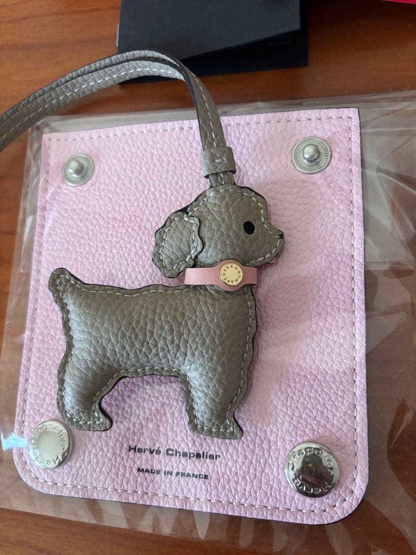 ボナペンチュラ　トイプードル　チャーム　桜色