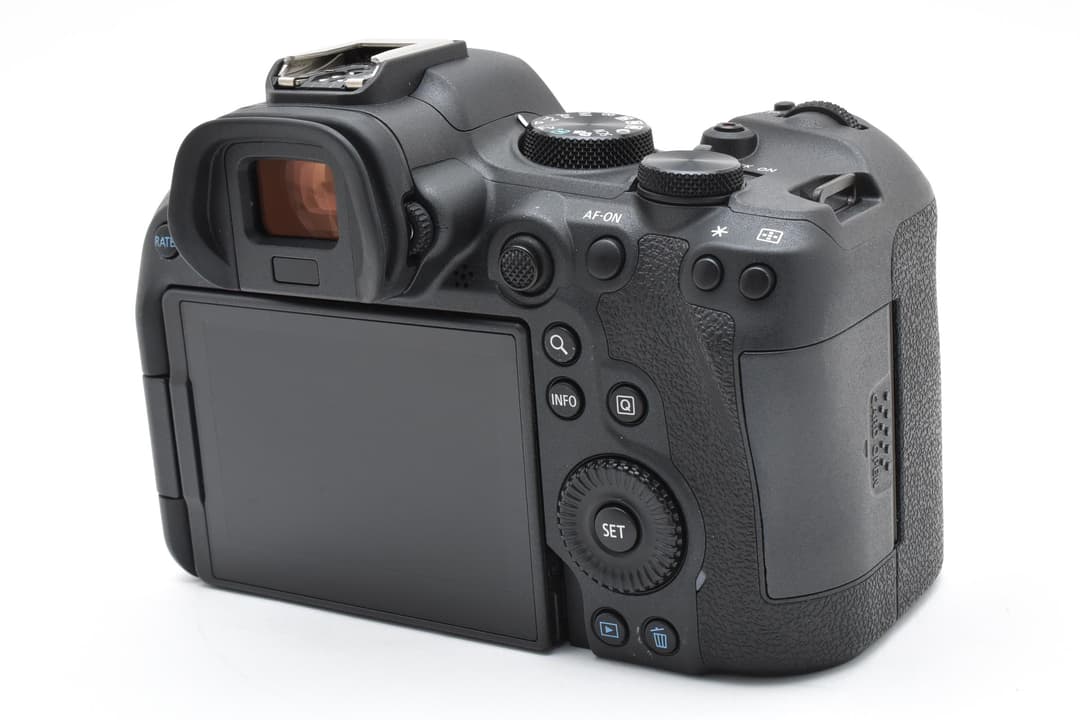 ■ほぼ新品■ キヤノン EOS R6 Mark II #C761