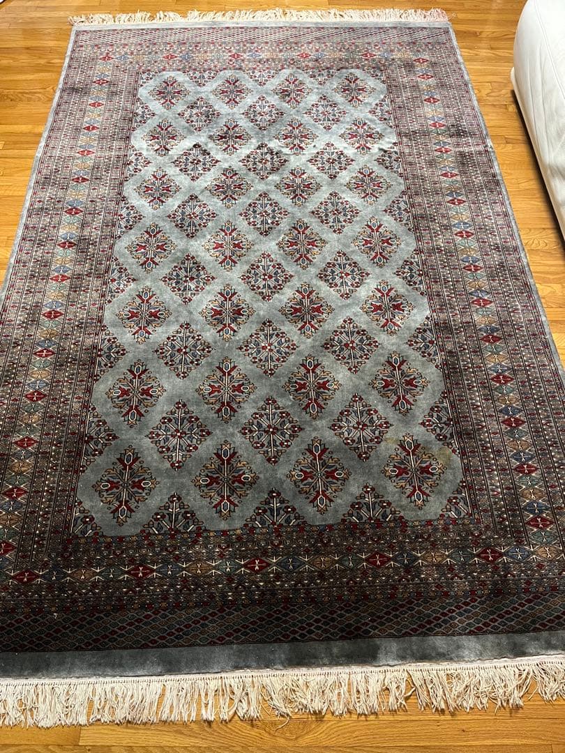 シルク ペルシャ絨毯 156 x 240 cm〔房含まず〕値下しました❣️