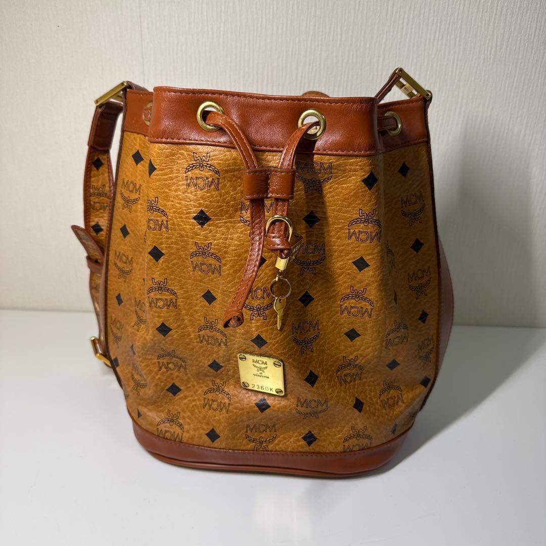 MCM バケットバッグ 中型 ブラウン
