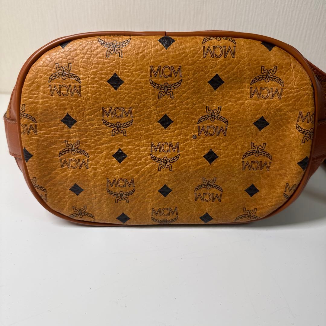 MCM バケットバッグ 中型 ブラウン