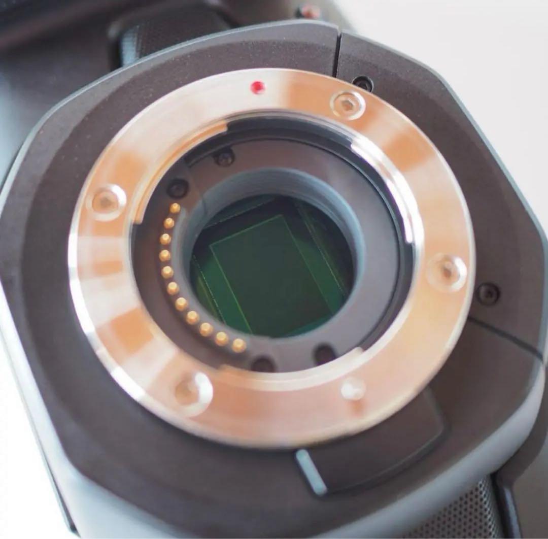 Blackmagic BMPCC4K カメラ ＋おまけバッテリー4個付