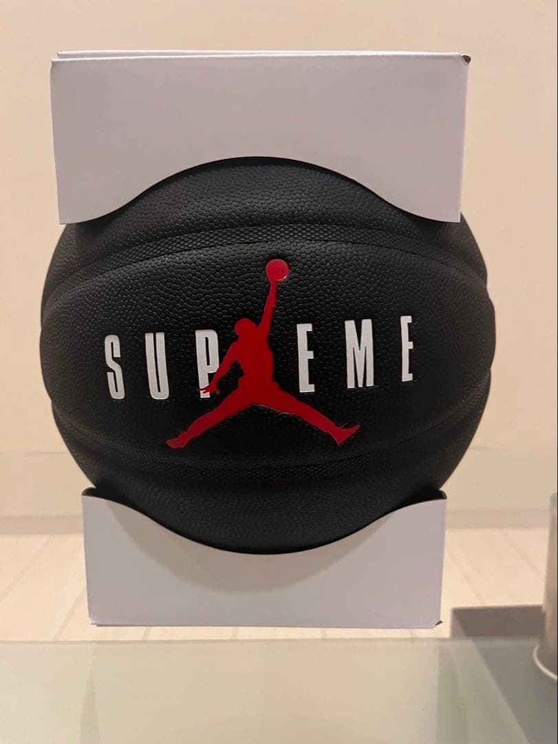 Supreme × Jordan Basketball