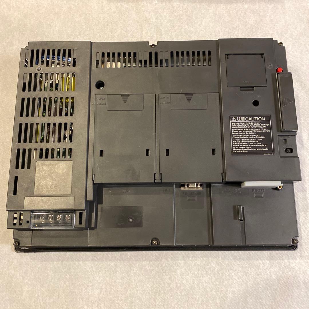 三菱タッチパネル　GT1685-STBA 　三菱電機製