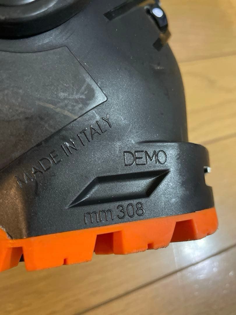 SCARPA QUATRO SLスカルパスキーブーツ　中古品