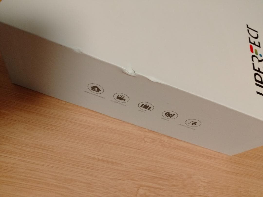 ほぼ新品 OLED モニター 14インチ 3K 120Hz