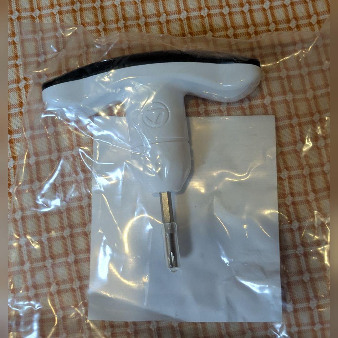 テーラーメイド　QI10 LS ドライバー　ヘッドカバー　レンチ　付属