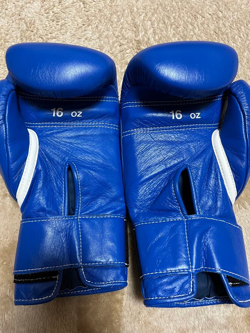 本日のみこの金額。美品Winning ボクシンググローブ 16 oz 青