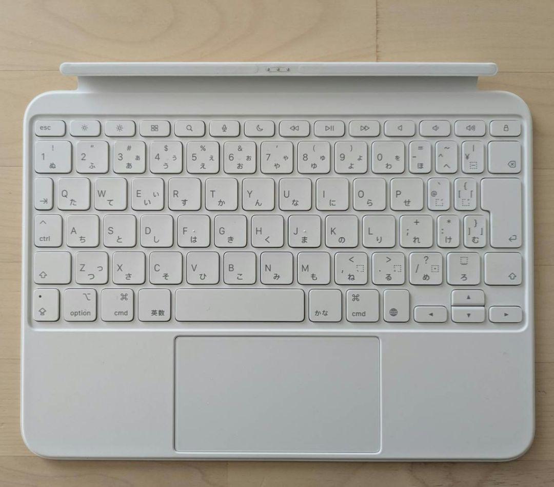 美品　iPad 第10・11世代 Magic Keyboard Folio 純正