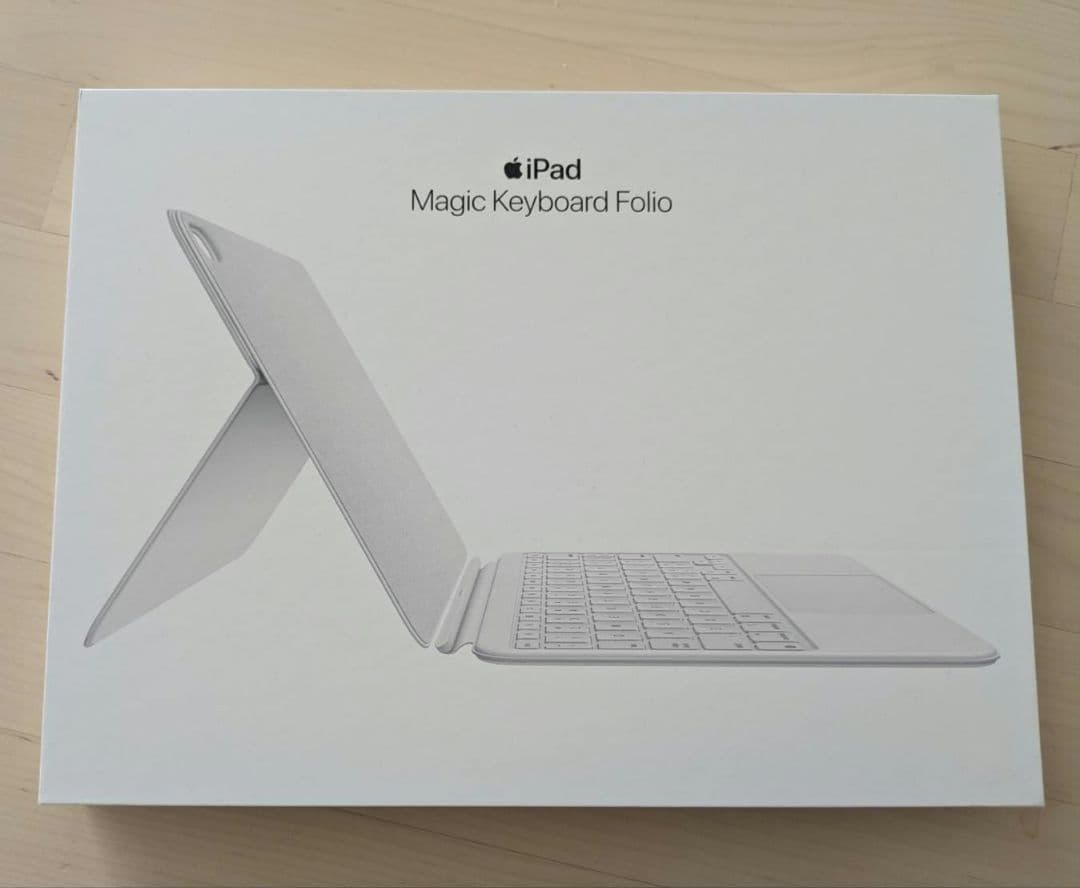 美品　iPad 第10・11世代 Magic Keyboard Folio 純正