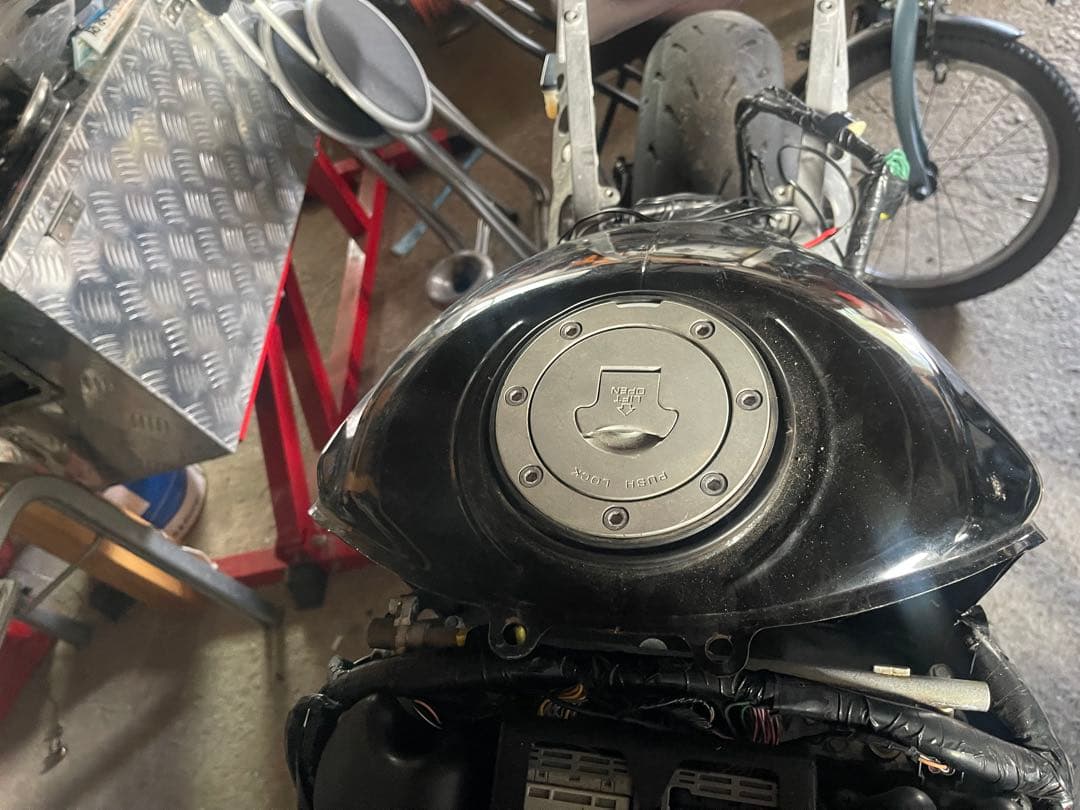 CBR600rr pc37ブラック ラウンドタンク