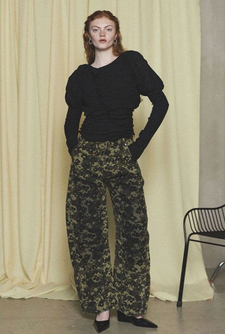 Flower Camouflage Curve Pant メゾンスペシャル