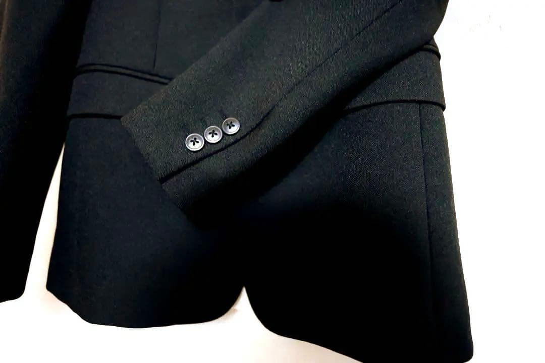 美品 フォーマルスーツセット 男の子 ブラック 卒業式 入学式150