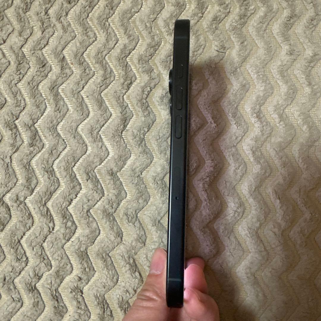 美品 iPhone16 pro 512GB SIMフリー