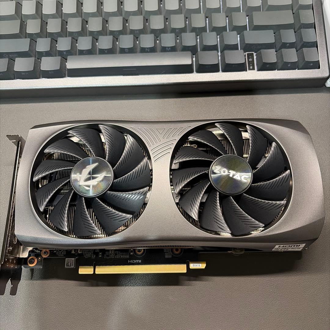 ZOTAC GeForce RTX 4070superグラフィックカード