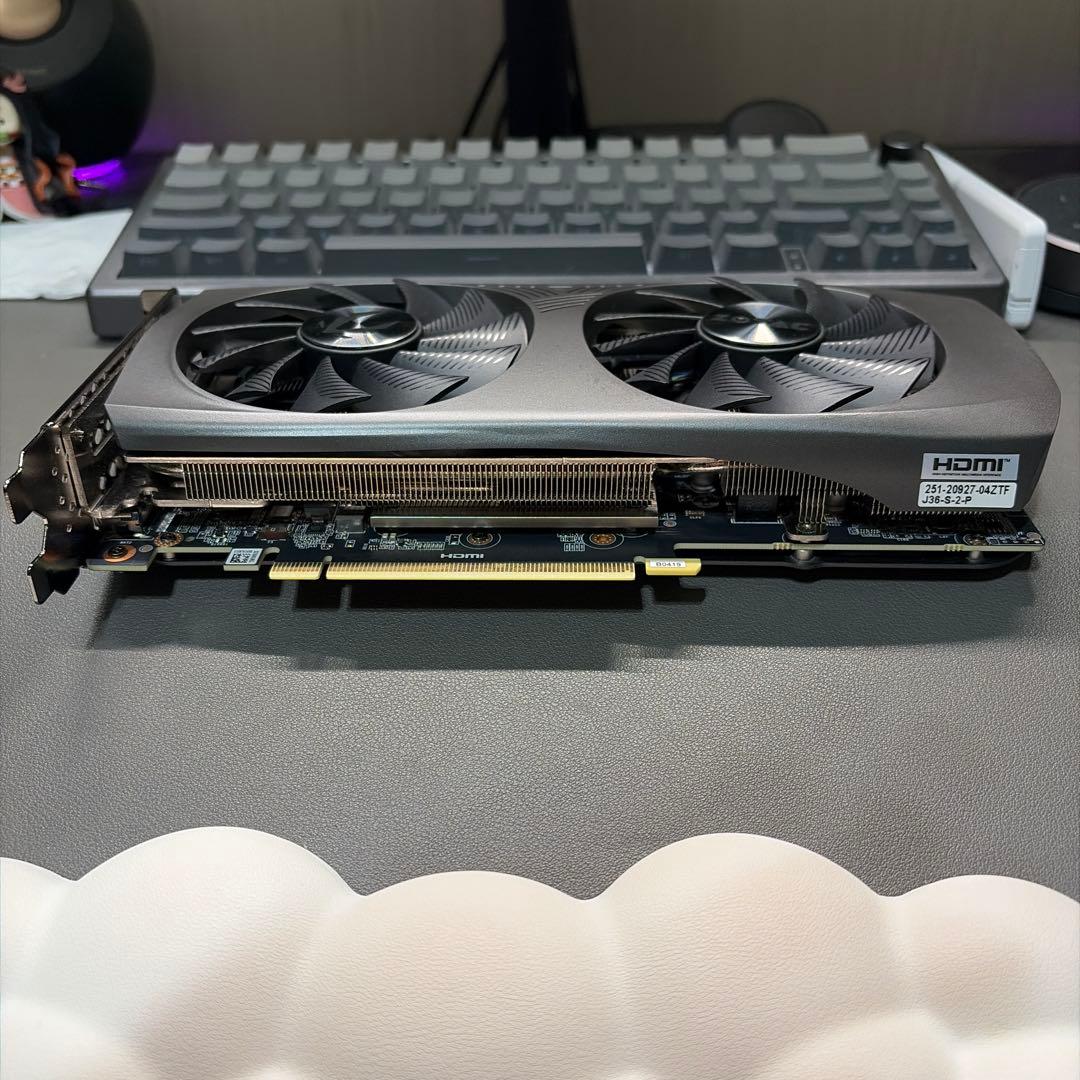 ZOTAC GeForce RTX 4070superグラフィックカード