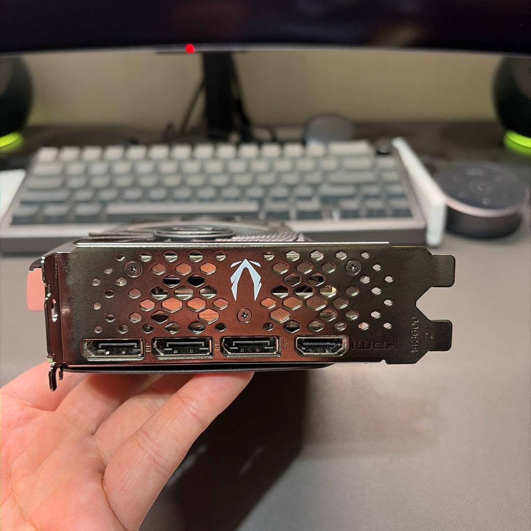 ZOTAC GeForce RTX 4070superグラフィックカード