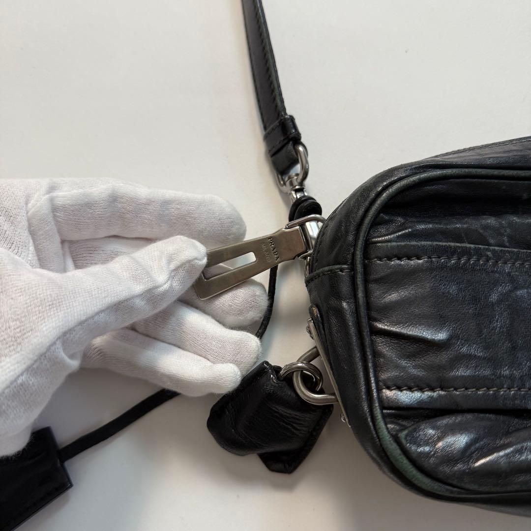 バッグ 1990s Prada leather shoulder mini bag