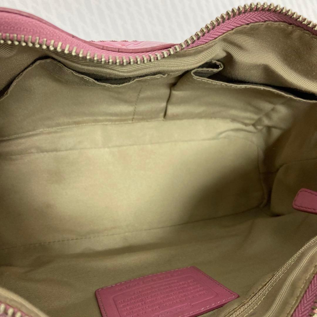 希少色　コーチ　ショルダーバッグ　シグネチャー　キャンバス　ピンク