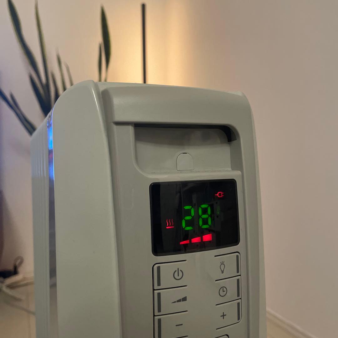 【美品】DeLonghi オイルヒーター 10畳用