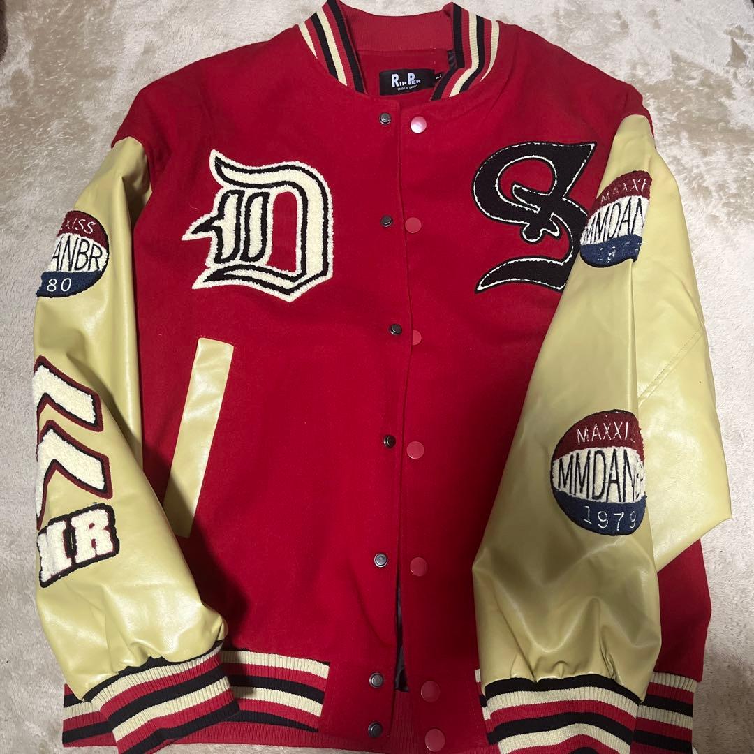 レッド/ベージュ スタジャン 値下げ交渉受け付けてます