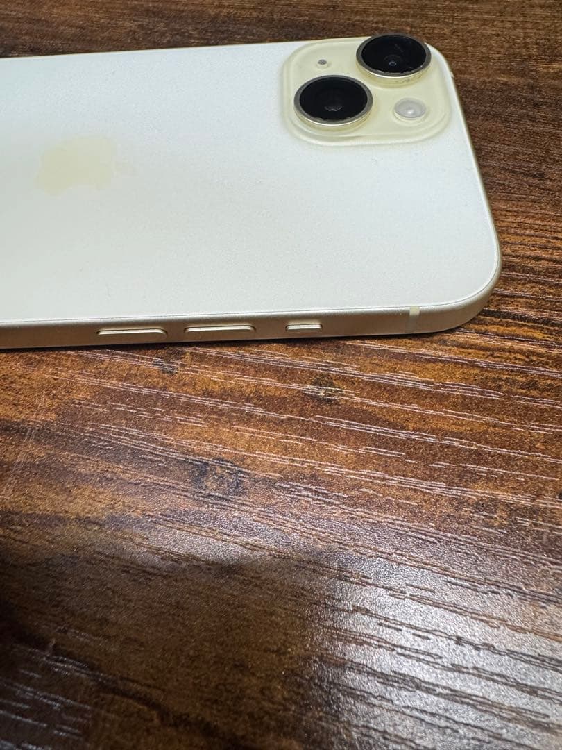 Apple iPhone15 イエロー 128GB 香港版 デュアルSIM