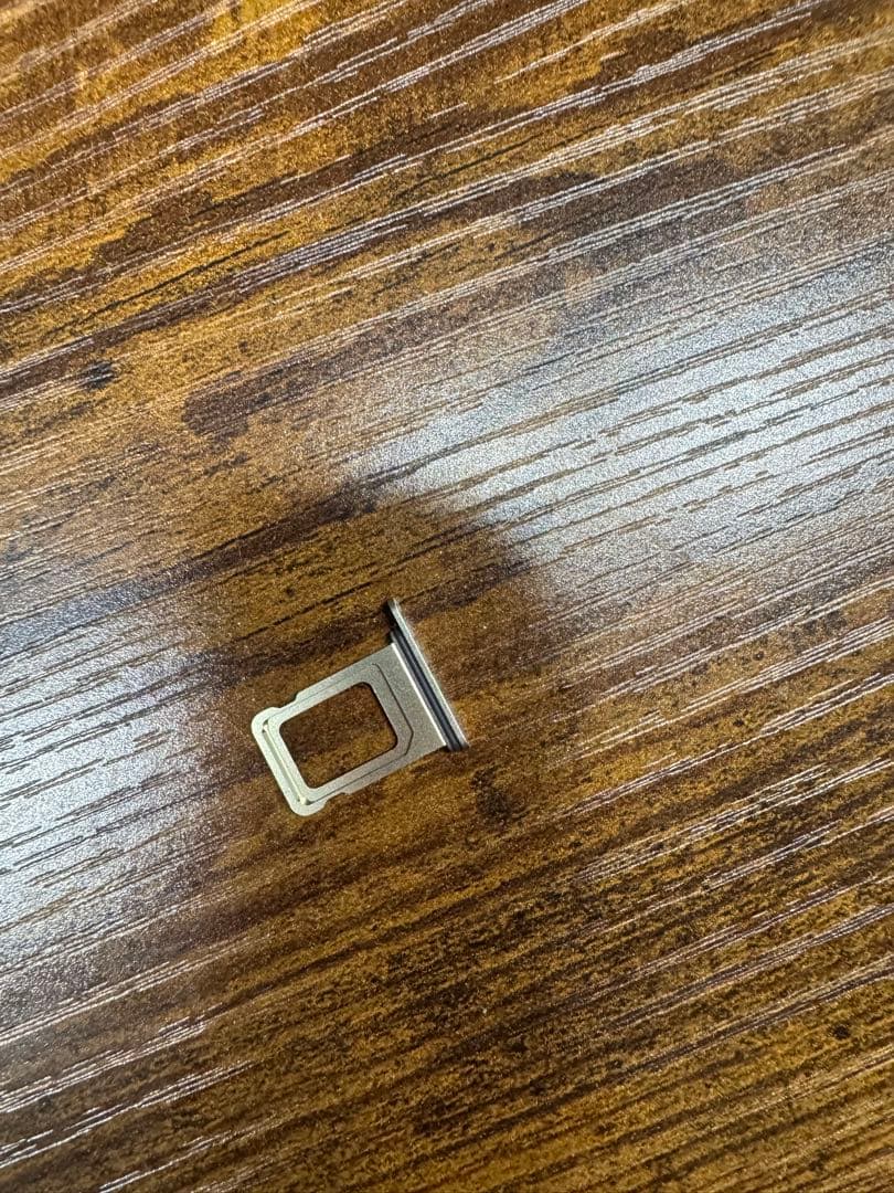 Apple iPhone15 イエロー 128GB 香港版 デュアルSIM