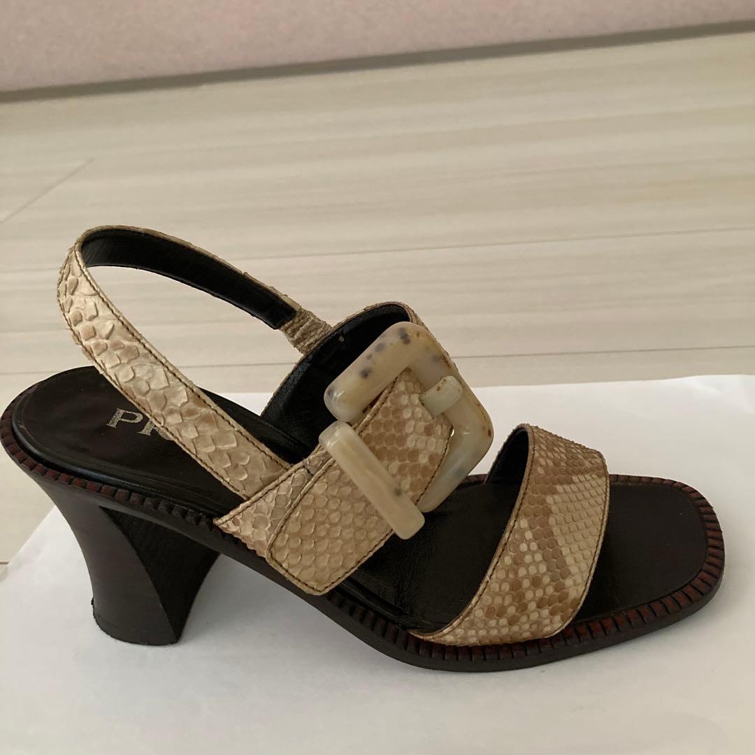 11月20日までタイムセール　PRADAスネイクサンダル