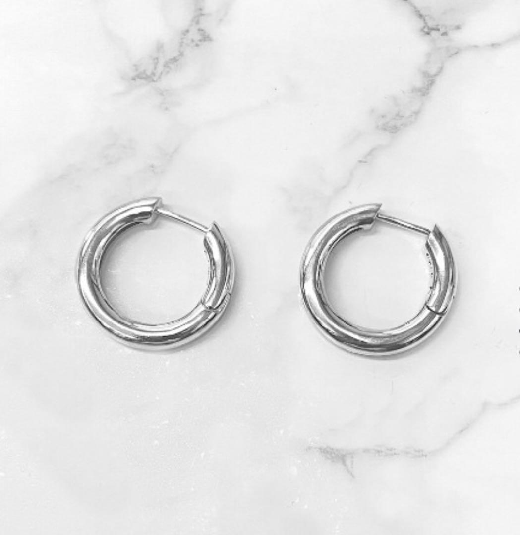 BTS JUNGKOOK ( ジョングク ) 着用 ピアス