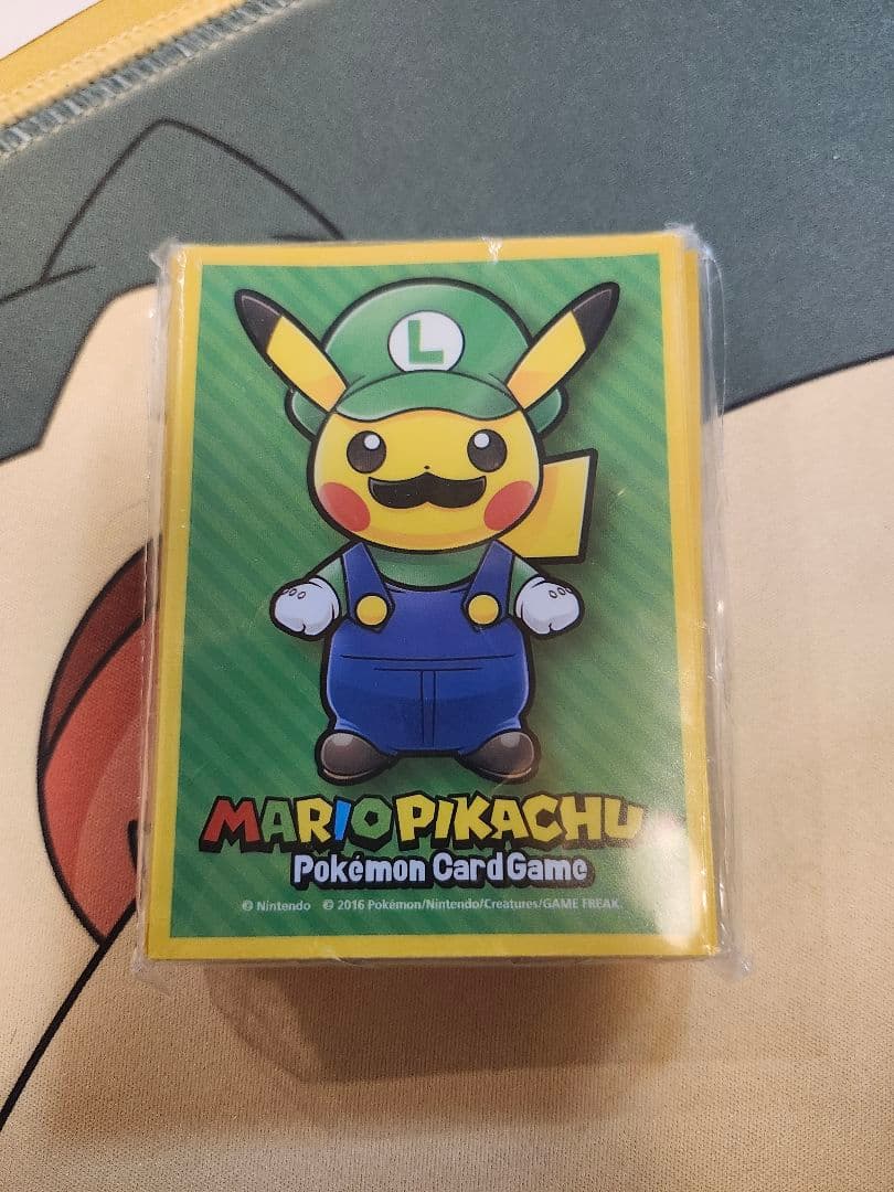 ルイージピカチュウ デッキシールドポケモンカードゲーム