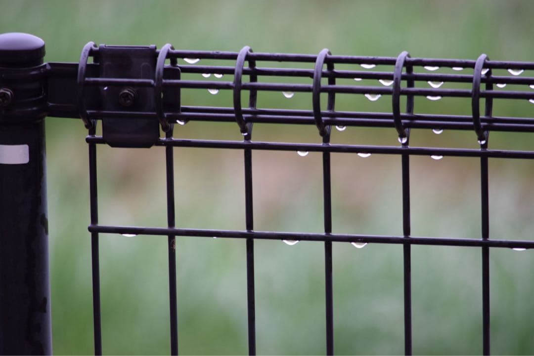 良品Nikon 55-300mm VR 手ぶれ補正付 望遠 フード・ポーチ付