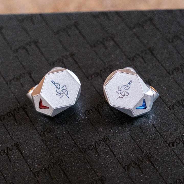 BGVP Melody イヤホン